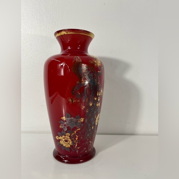 Vintage Red Gold Trim Vase Peacock Design Flowers MCM Glass - Picture 5 of 15